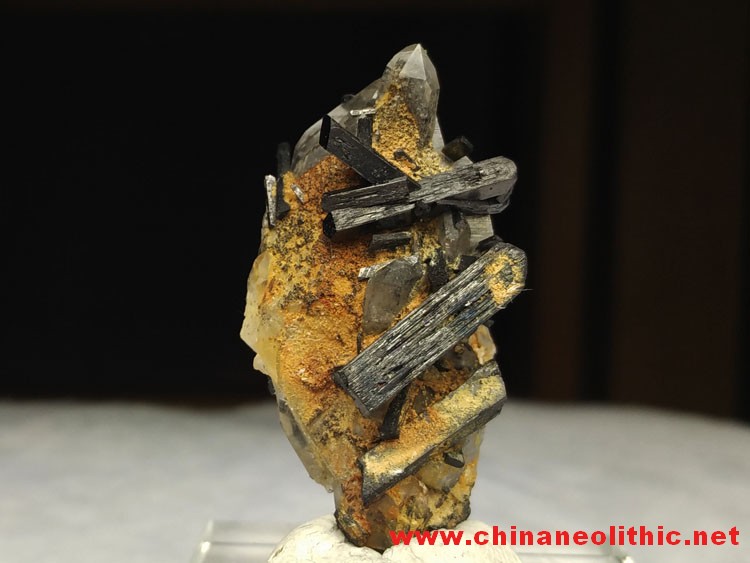 标准黑钨矿晶体和水晶共生矿物晶体标本,黑钨