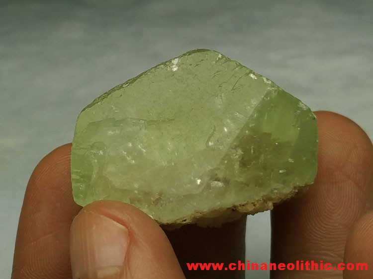 The rare green calcite crystal specimens gem stone ore material ornamental stone,Calcite