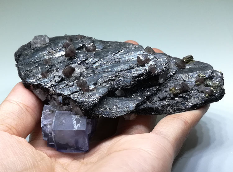 Super large pieces of wolframite and scheelite, fluorite, quartz, mica, brass mineral crystal specim,Wolframite,Scheelite,Fluorite,Quartz,Mica