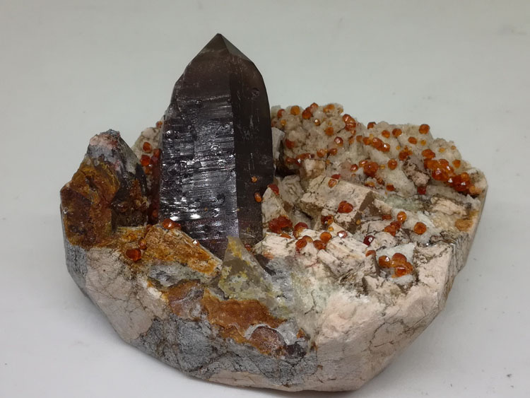 Smoky Quartz and manganese aluminum garnet mineral crystal gem stone ore samples,Garnet,Quartz