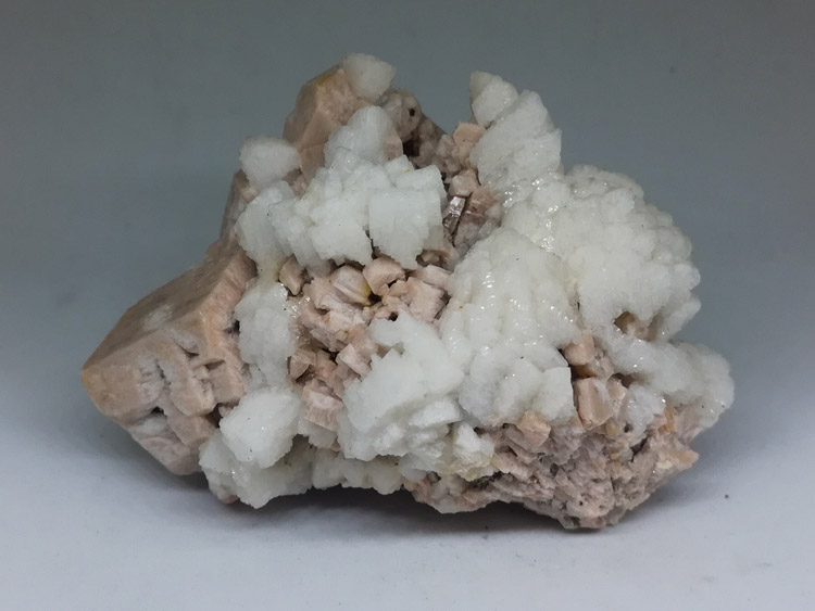 Pink and white flower shaped feldspar albite ore mineral stone specimens,Feldspar