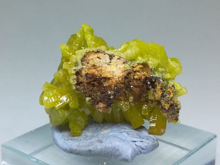 磷氯铅矿物晶体标本宝石原石原矿观赏造型石,磷氯铅矿