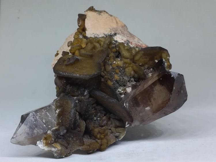 福建新出的片状方解石和茶色水晶共生矿物晶体标本宝石原石原矿,方解,水晶