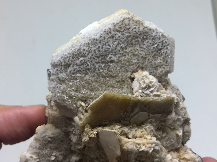 China Fujian produced a new sheet of calcite crystal stone ore samples of polymerization,Quartz,Calcite