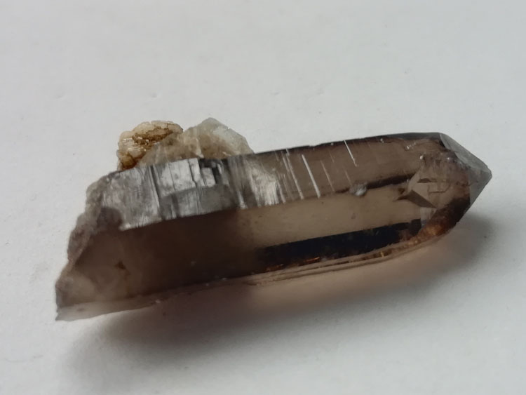 八面体萤石和高透明度茶色水晶共生矿物标本晶体宝石原石原矿,水晶,萤石
