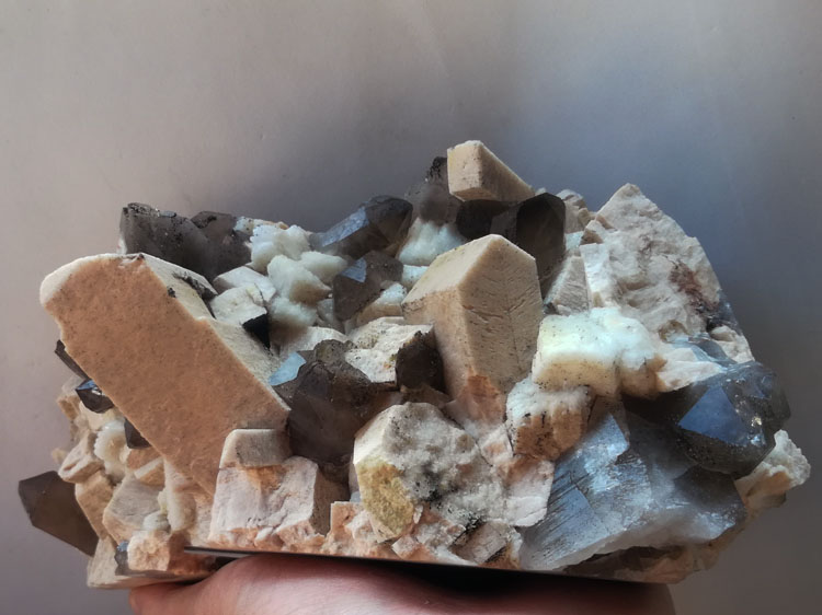 钾长石和钠长石茶色水晶烟晶共生矿物标本晶体宝石原石原矿观赏石,长石,水晶
