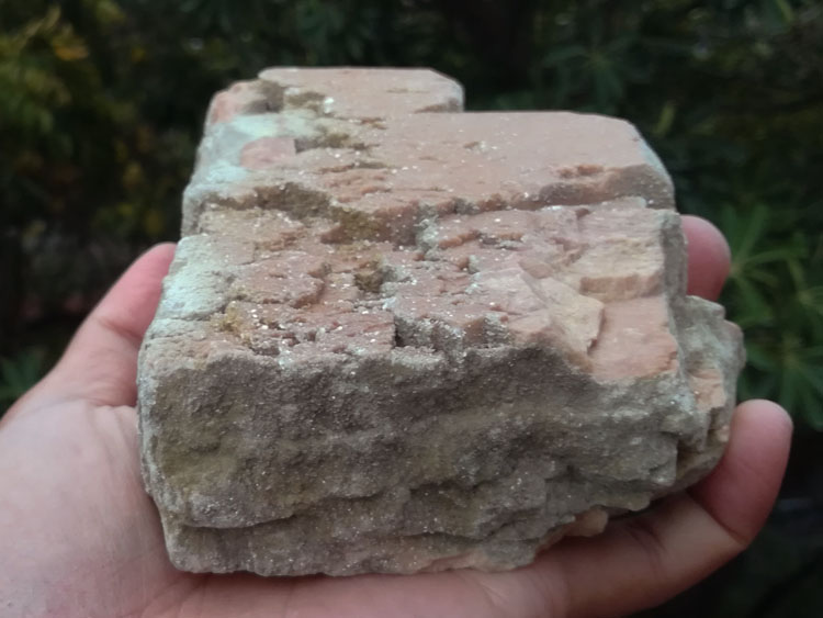 Red Potassium Feldspar and Quartz Ore Garnet Mica Crystal Mineral Specimens Raw Stone Ore,Feldspar,Garnet