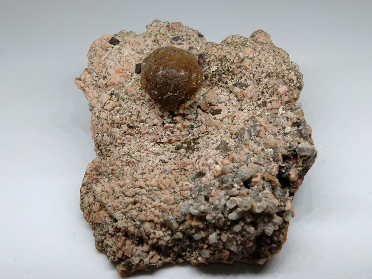 Stellerite and feldspar Pyrites symbiotic mineral specimens from Fujian, China,Stellerite,Pyrites