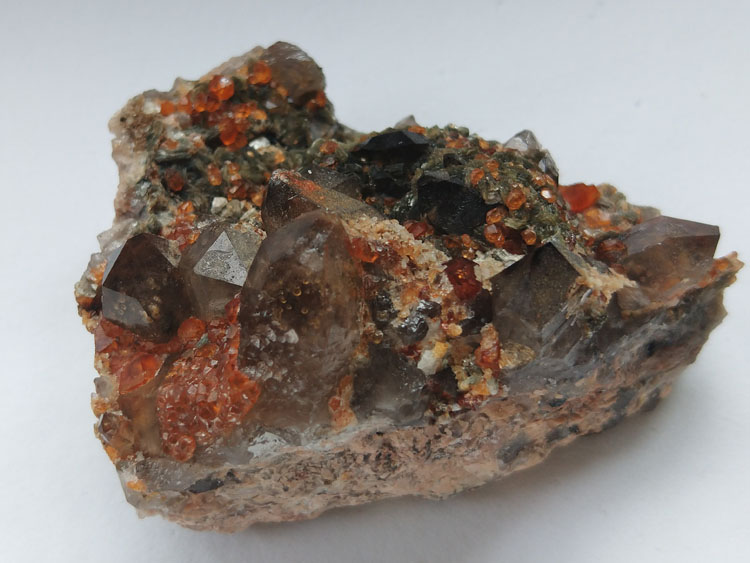 manganese-aluminum garnet spessartine Smoky Quartz Feldspar Mica Mineral Specimen Crystal Gemstone R,Garnet,Quartz,Feldspar,Mica