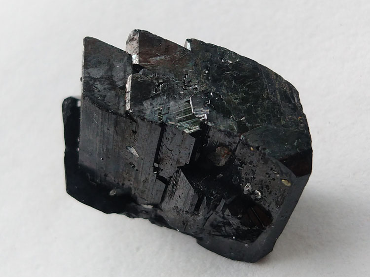 Floating Babingtonite Mineral Specimens Mineral Crystals Gem Materials,Babingtonite