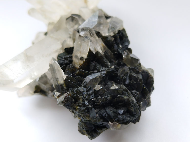 绿帘石白水晶石英共生矿物标本晶体晶簇宝石原石原矿石能量石摆件,绿帘石,水晶