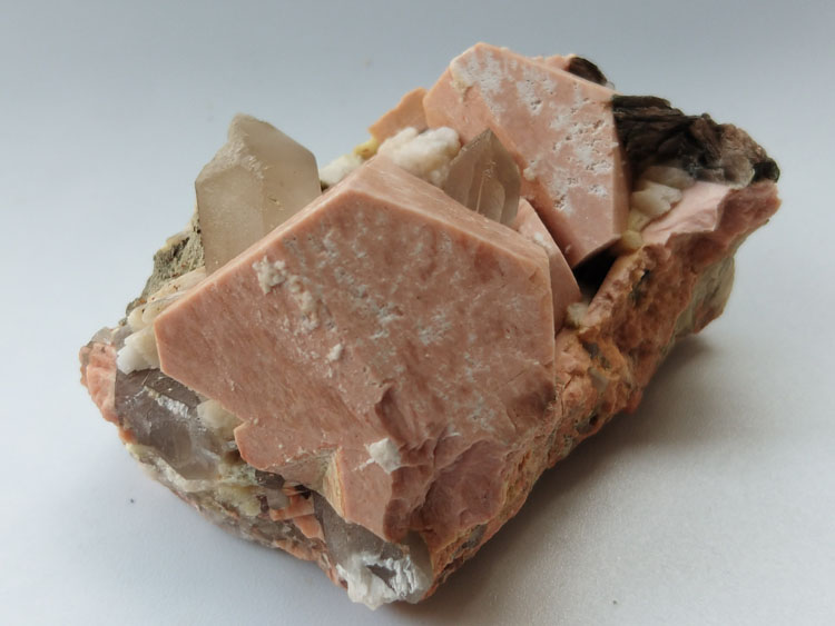 微斜长石和钠长石茶晶烟晶共生矿物标本晶体晶簇宝石原石原矿石精品收藏,长石,水晶