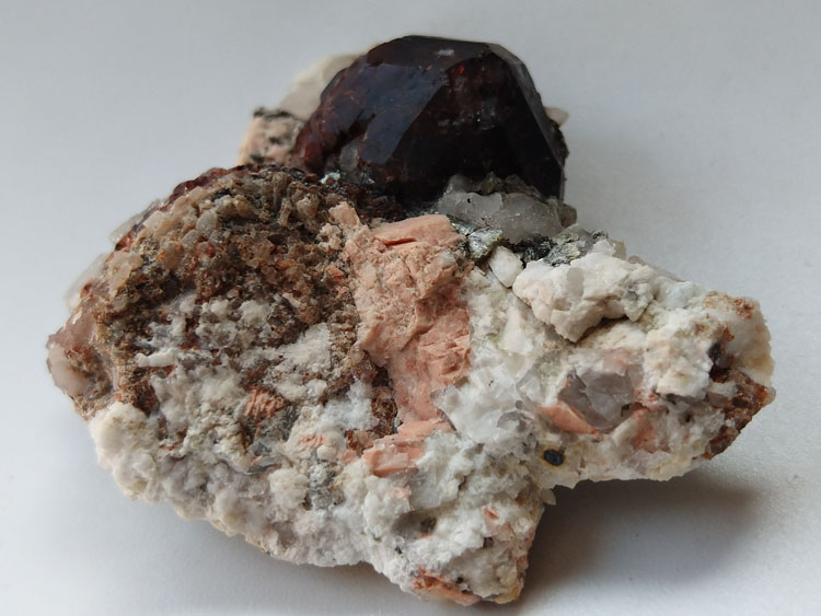 Large crystal spessartite garnet and Citrine Smoky Quartz Albite Crystal Gemstone stone ore mineral,Garnet,Quartz,Feldspar