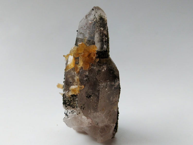 Stilbite,Smoky Quartz Mineral Specimens Mineral Crystals Gem Materials,Stilbite,Quartz