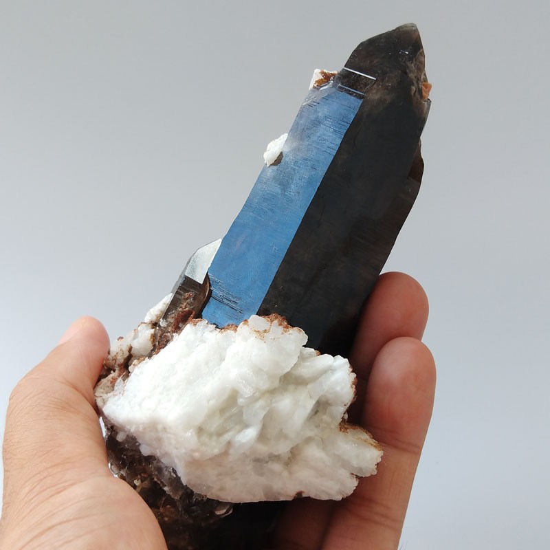 Manganese-aluminum Garnet Spessartine,Smoky Quartz Mineral Specimens Mineral Crystals Gem Materials,Garnet,Quartz