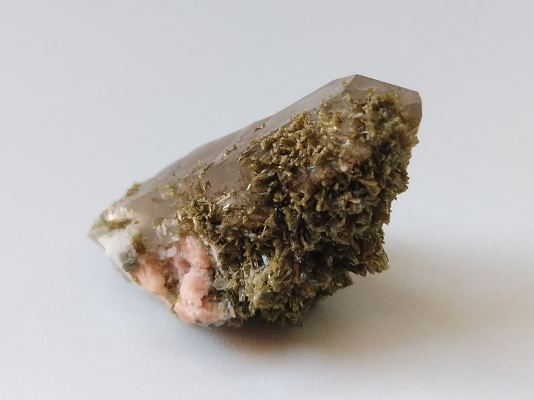 绿帘石茶晶烟晶共生矿物标本晶体晶簇晶洞宝石原石原矿石,绿帘石,水晶